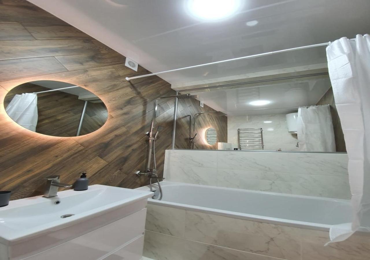 New Lux Apartment 2020 哈尔科夫 外观 照片