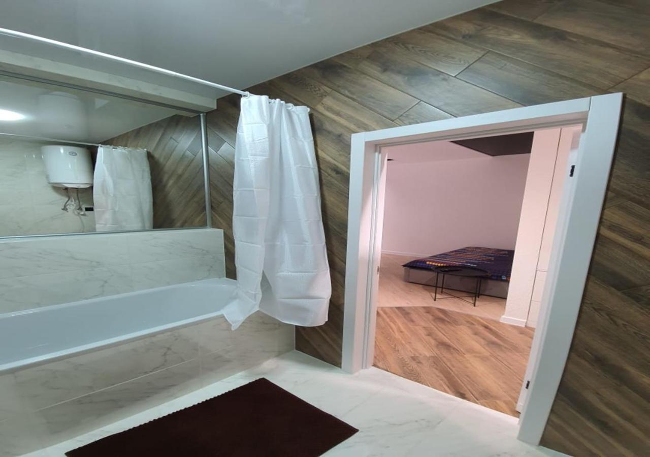 New Lux Apartment 2020 哈尔科夫 外观 照片