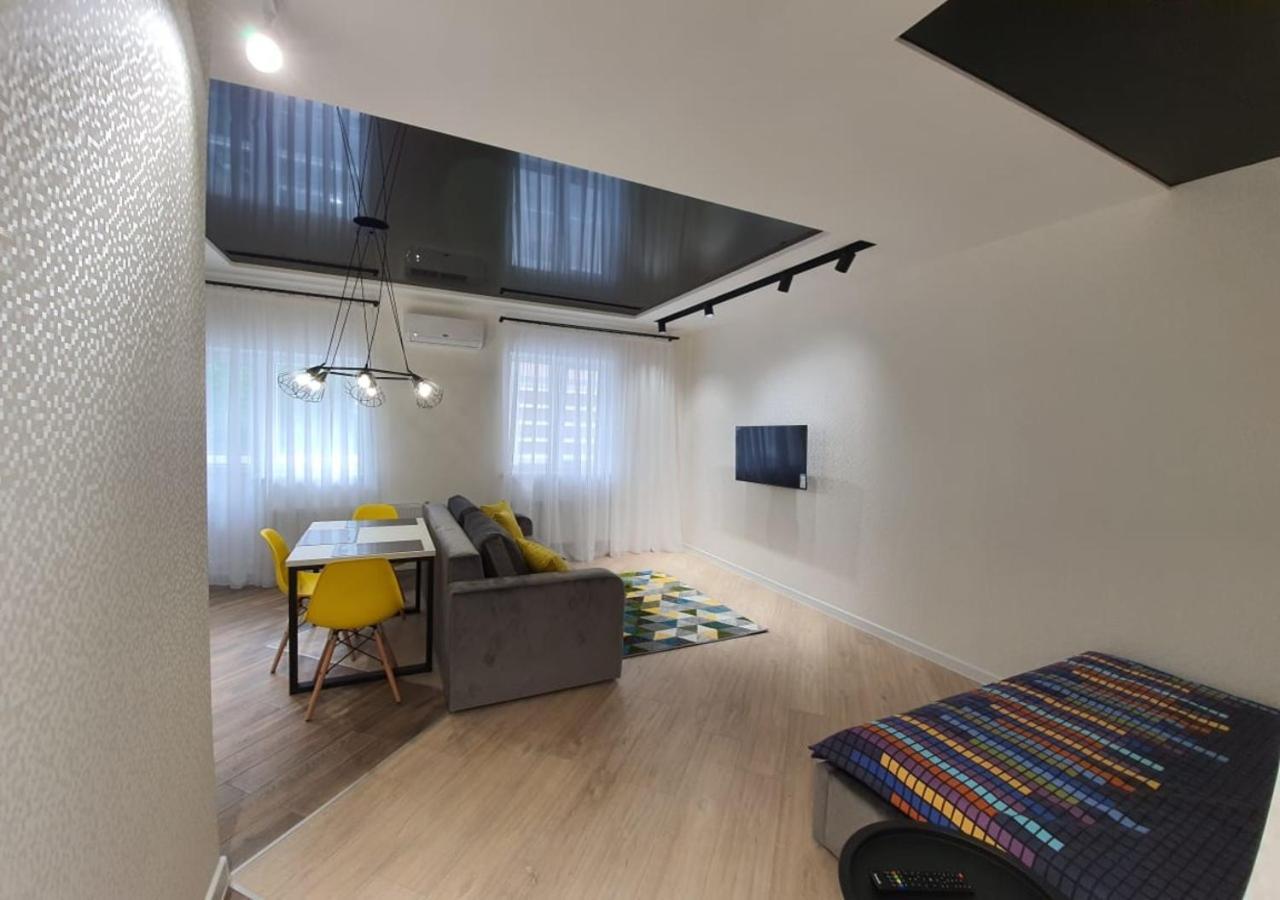 New Lux Apartment 2020 哈尔科夫 外观 照片